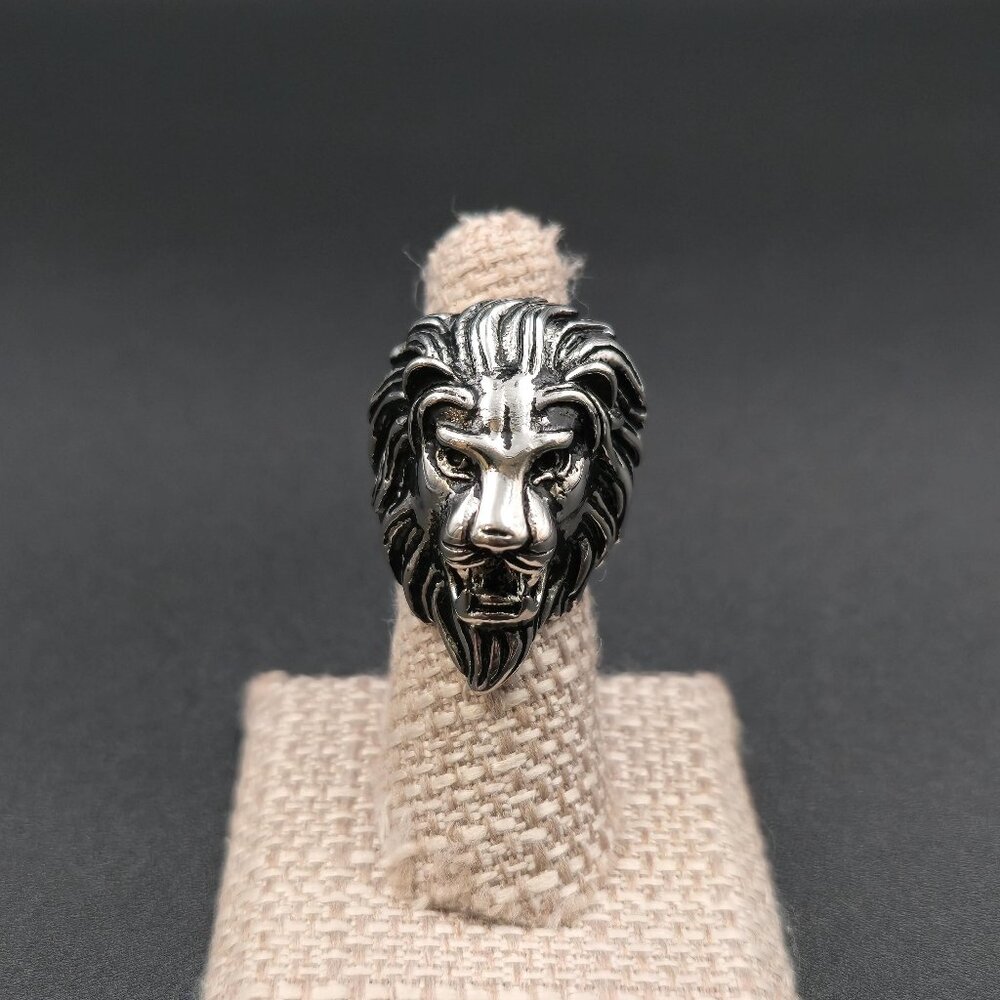 Size 7 Large Lions Head Men's Band Ring B1019